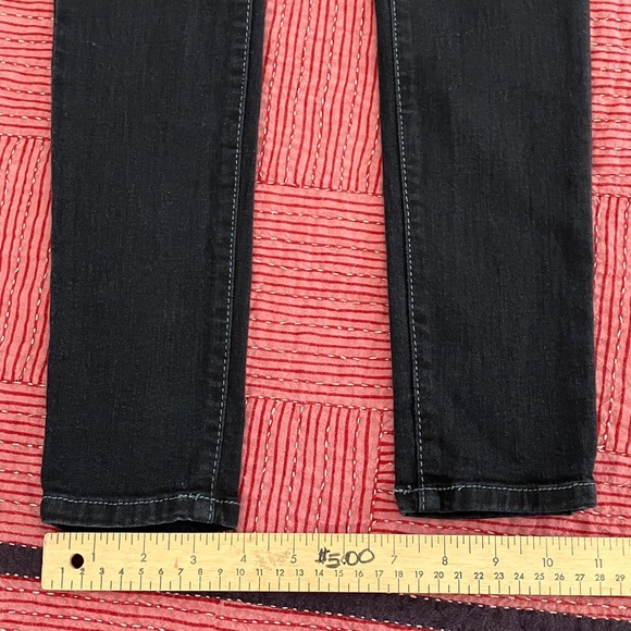 Flying Monkey women’s size 25 NWT black faded Denim jeans - Picture 8 of 15
